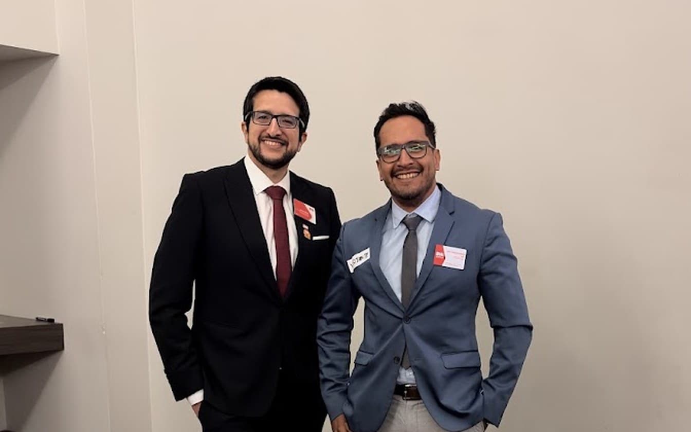 Jose Andonaire junto a Javier Cabrera, su socio en IARVIX